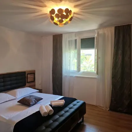 Luxury Modern With Garden Near Old Town * Задар